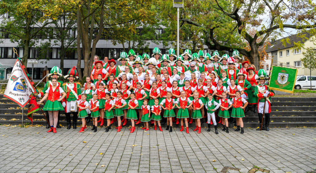 Gruppenfoto des gesamten Corps der Bergheimer Torwache